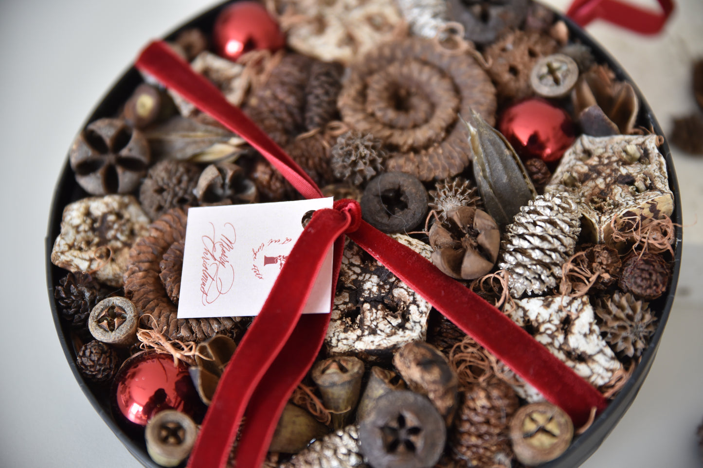 Pine cones decor - mini