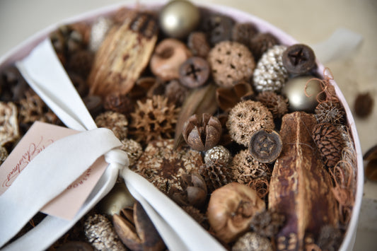 Pine cones decor